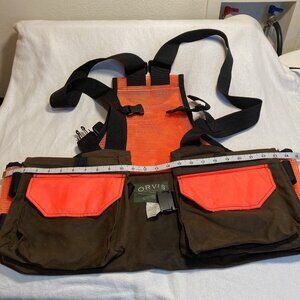 Orvis Waxed Cotton Strap Hunting Vest. Mesh back XL/XXL